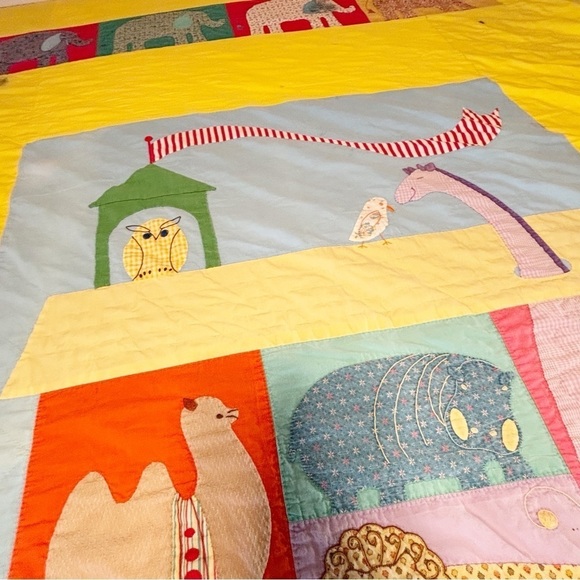 Vtg Hand Crafted Bright Primary Color Quilt Elephants Noah’s Ark Hand Appliqué - Picture 8 of 15